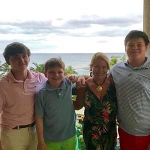 Meet your Posher, Lisa